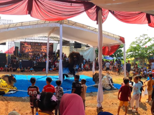 Penampilan Barongan pada acara Merti Desa Purworejo (7/8).